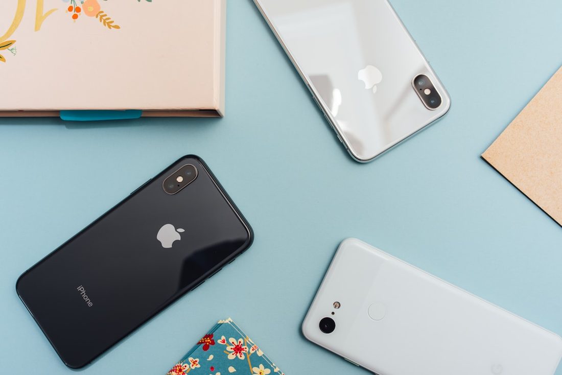 乐虎体育 APP 赛程与阵容界面示意